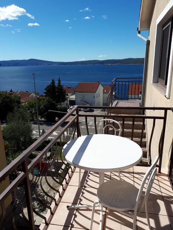 Apartment Dokic Crikvenica Bagian luar foto