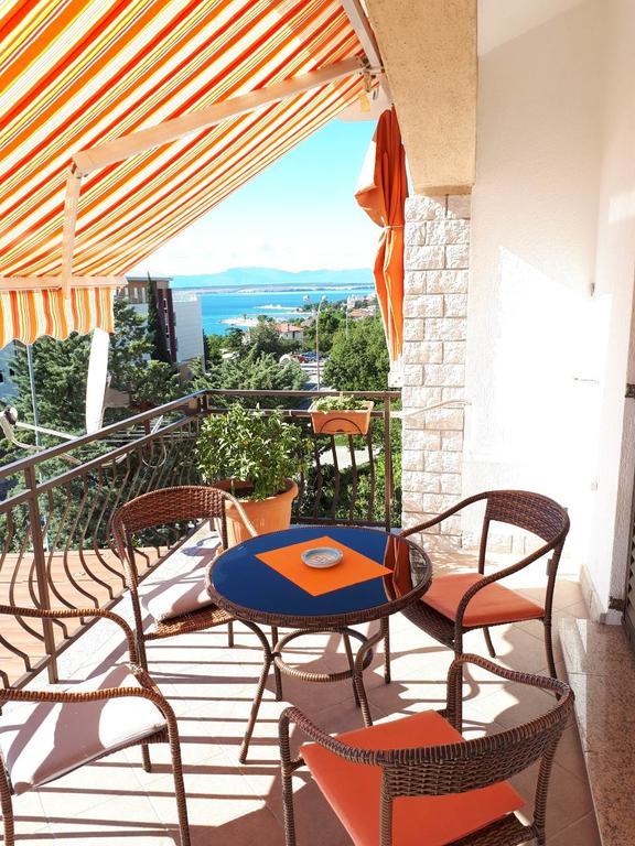 Apartment Dokic Crikvenica Bagian luar foto