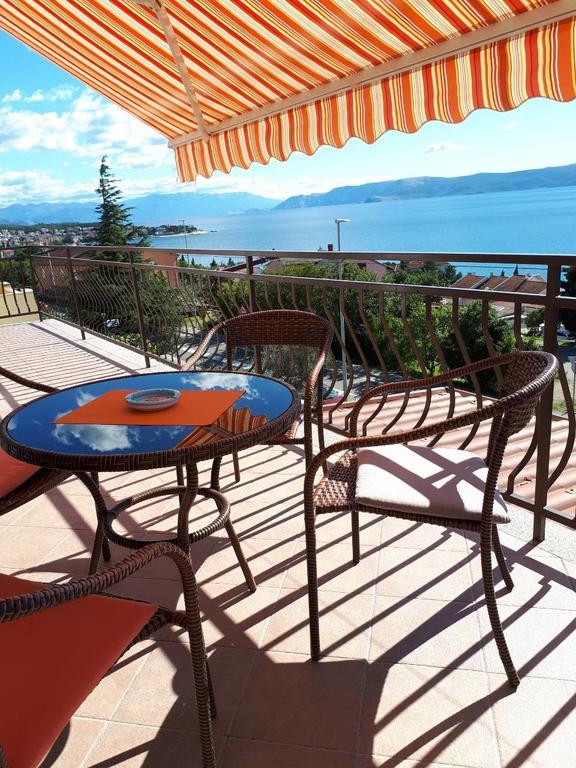 Apartment Dokic Crikvenica Bagian luar foto
