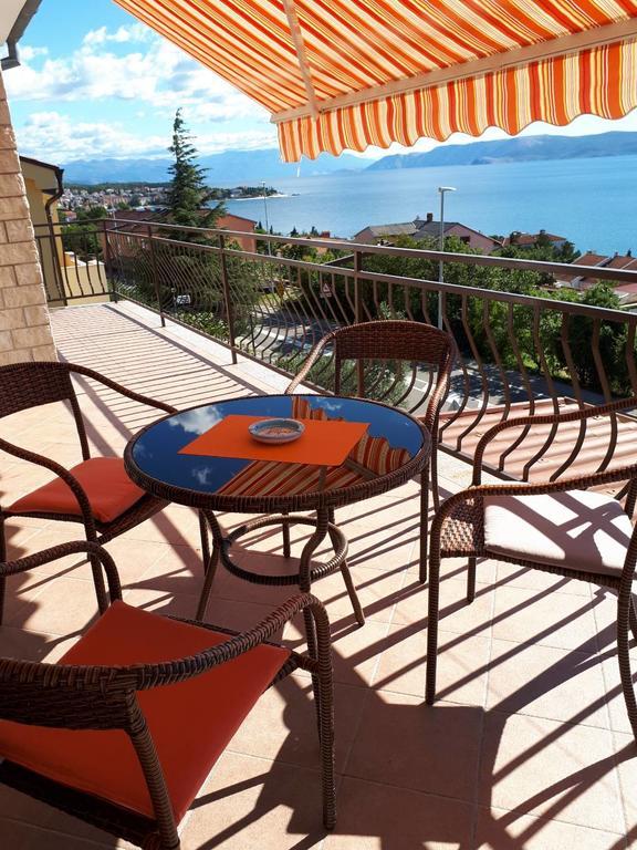 Apartment Dokic Crikvenica Bagian luar foto