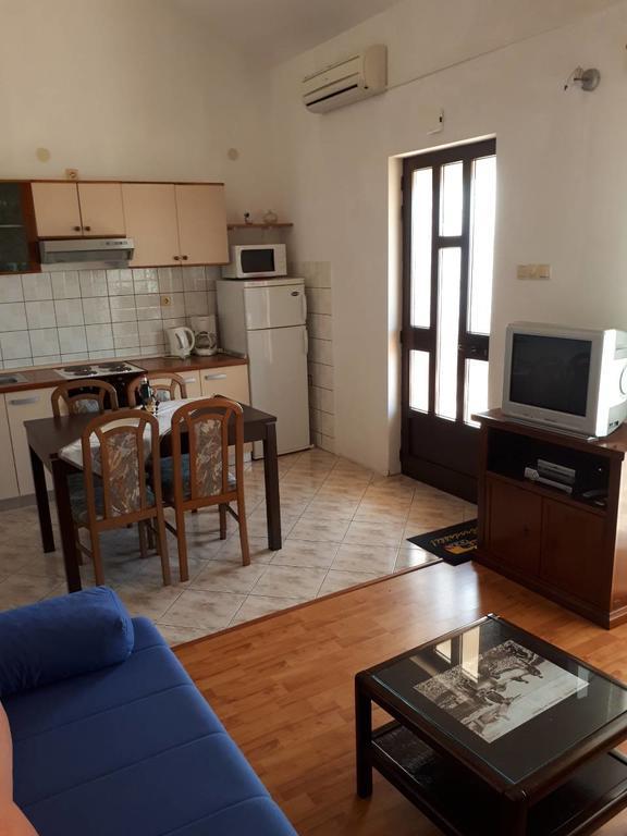 Apartment Dokic Crikvenica Bagian luar foto